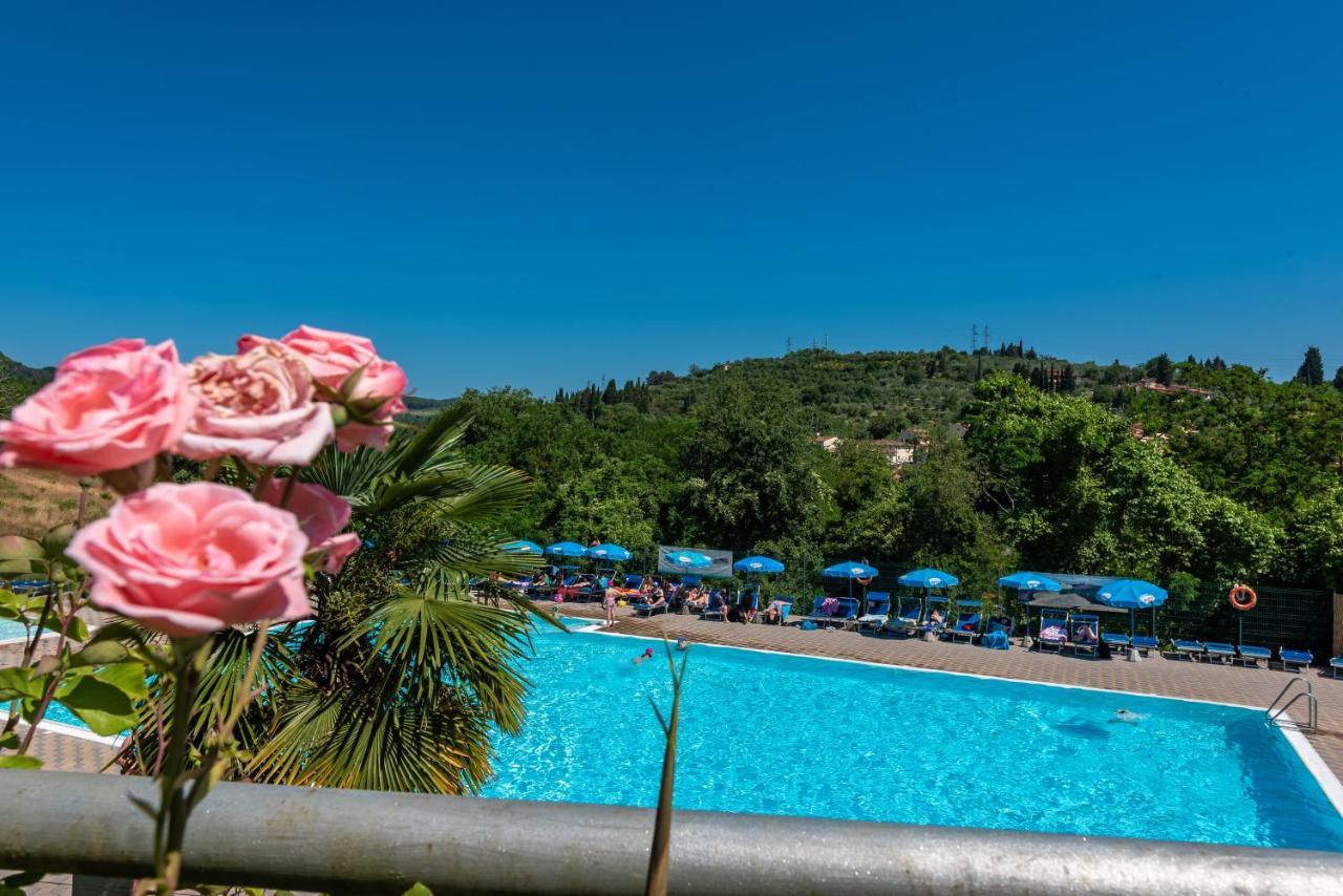 Camping Village Il Poggetto Troghi Extérieur photo