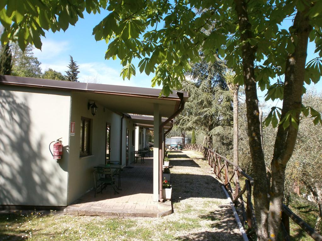 Camping Village Il Poggetto Troghi Extérieur photo
