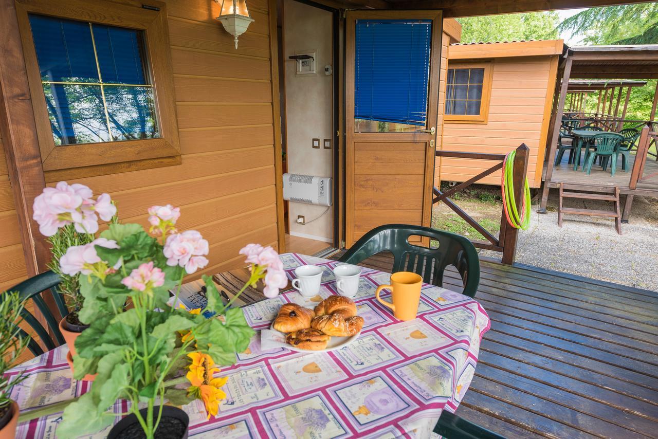 Camping Village Il Poggetto Troghi Extérieur photo