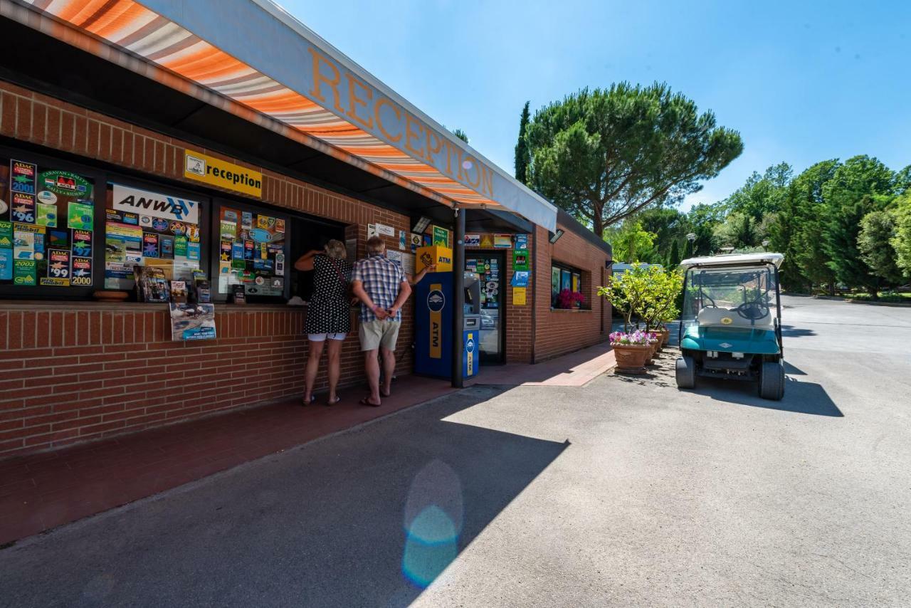 Camping Village Il Poggetto Troghi Extérieur photo