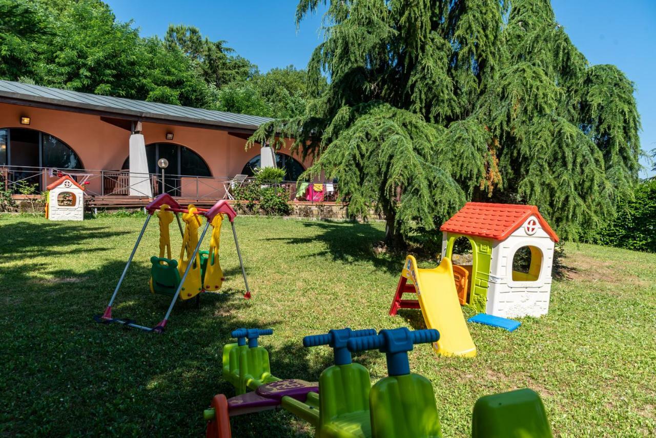 Camping Village Il Poggetto Troghi Extérieur photo